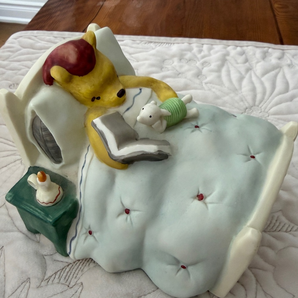 Disney Ceramic Winnie The Pooh Decor